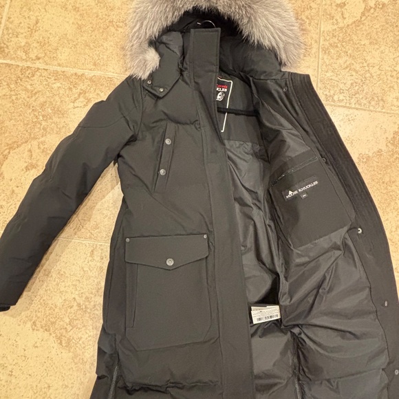 Moose Knuckle size medium coat - Picture 2 of 10